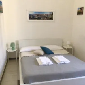 A Due Passi Da Giulietta-casa Montecchi Verona