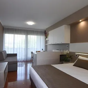 2* شقة فندقية All'adige