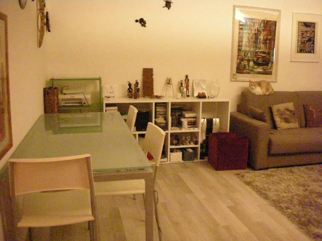 Stanza Luminosa Guest House Verona